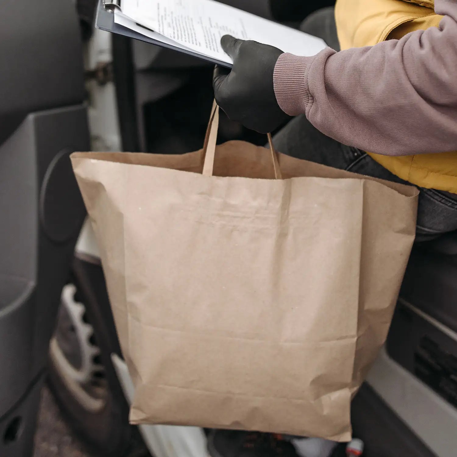 Papiertragetasche braun